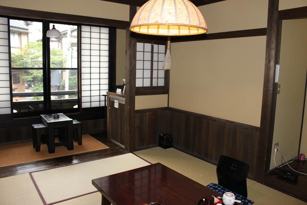 Kurokawa Onsen Yama No Yado Shinmeikan Minamioguni Exterior photo