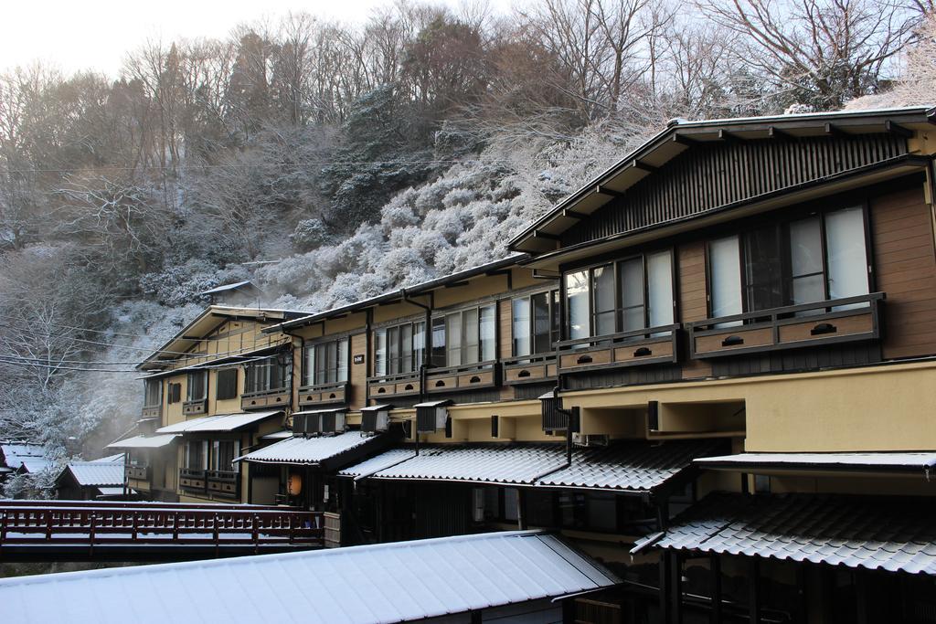 Kurokawa Onsen Yama No Yado Shinmeikan Minamioguni Exterior photo